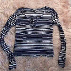 Long sleeve striped crop top